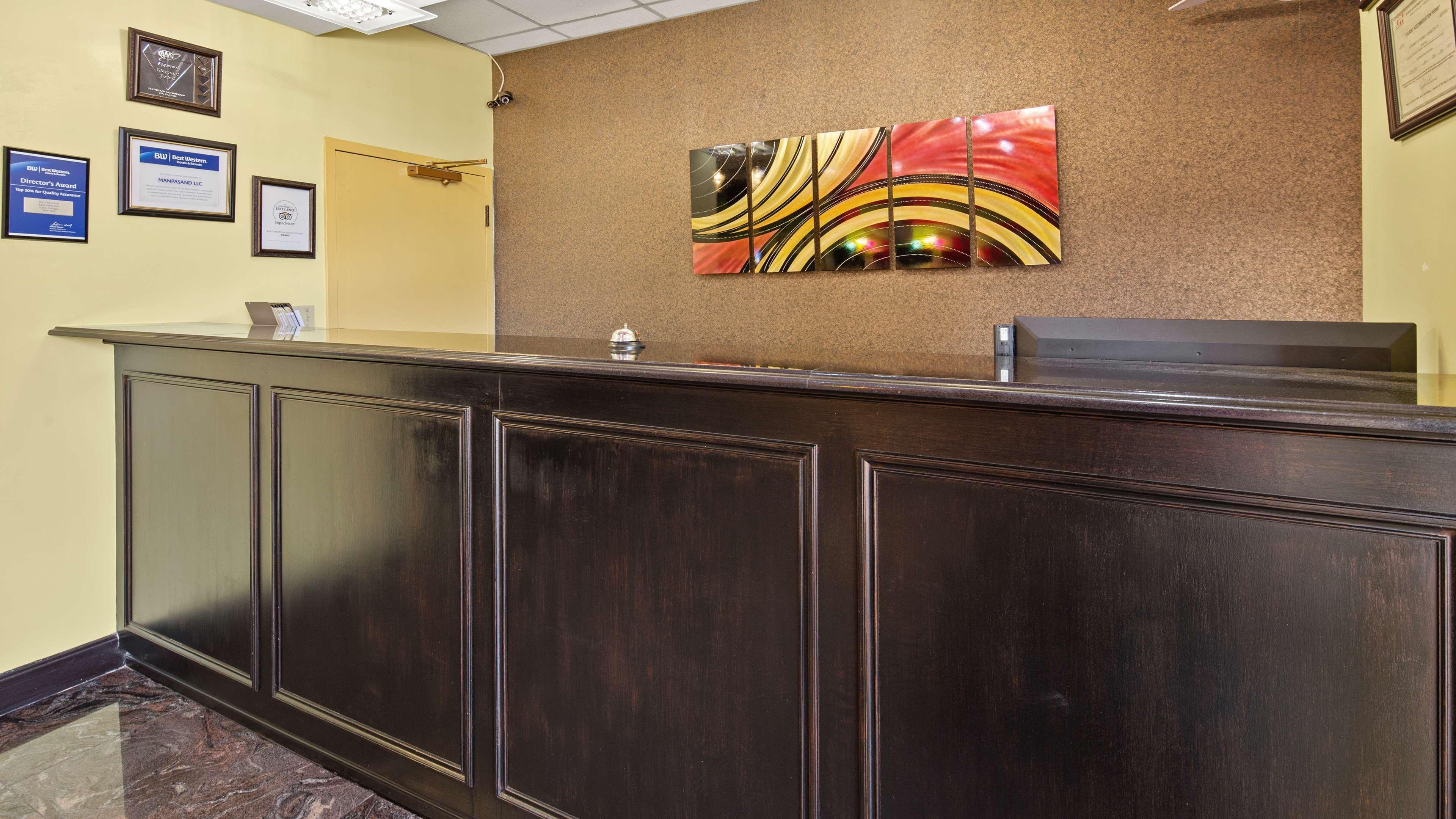 Western Executive Motel